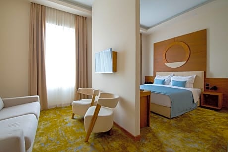 King Studio with Spa Access