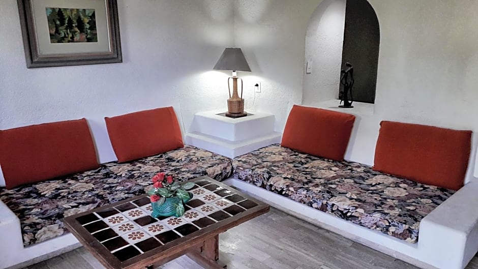 Solimar Inn Suites