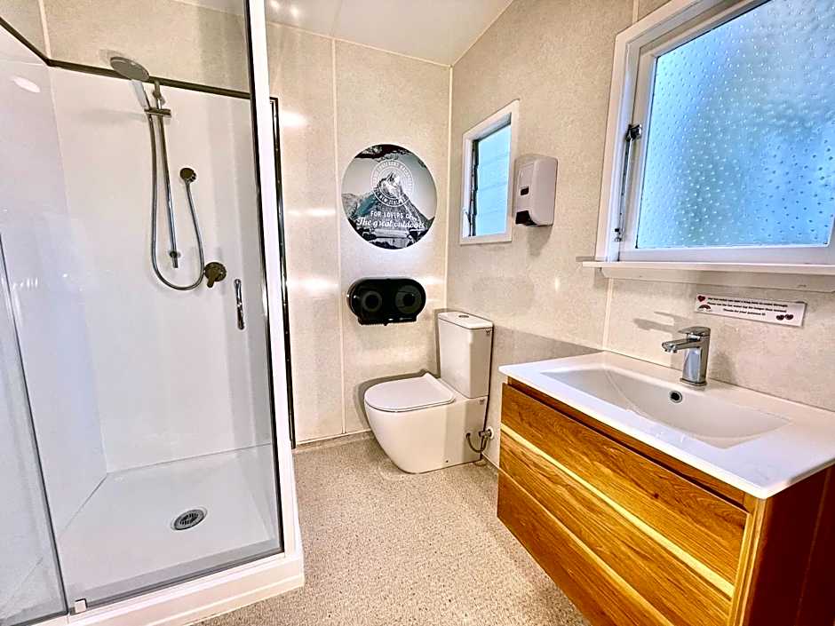 Te Anau Lakefront Backpackers