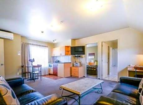 One Bedroom Spa Apartment