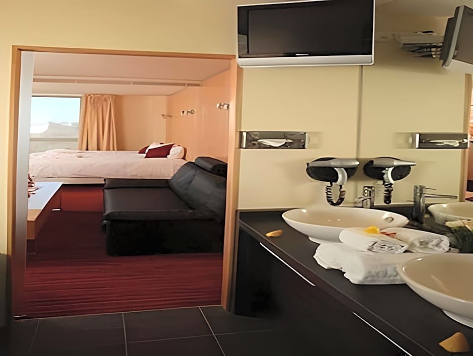 Clarion Suites Senart Paris Sud and Spa
