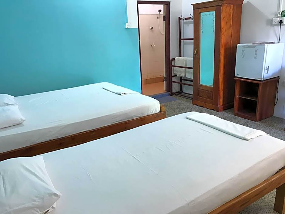 Gnanams Hotel