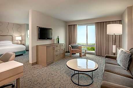 DoubleTree By Hilton Hotel And Conference Center Chicago North Shore