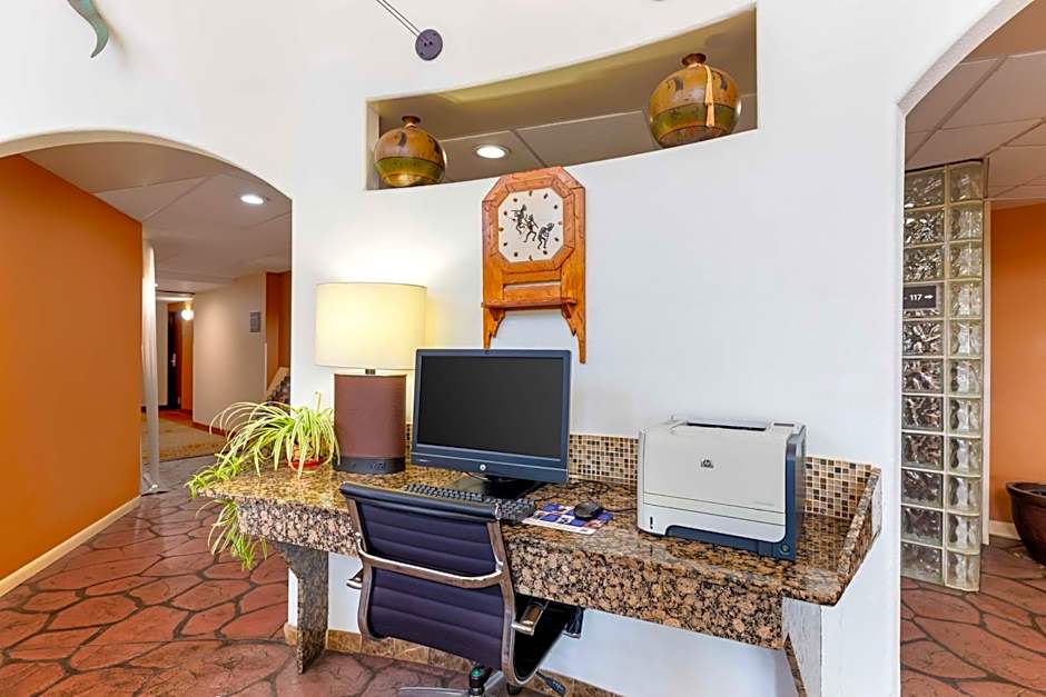 Best Western Kiva Inn