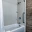 Holiday Inn Express & Suites Ironton By IHG