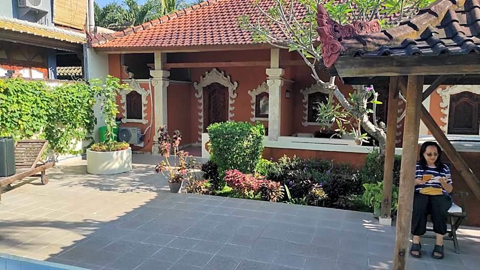 Keyani Bungalows