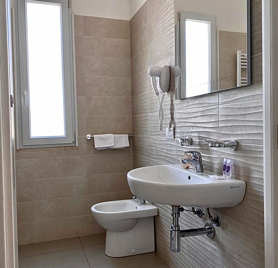 Santa Barbara hotel & apartments