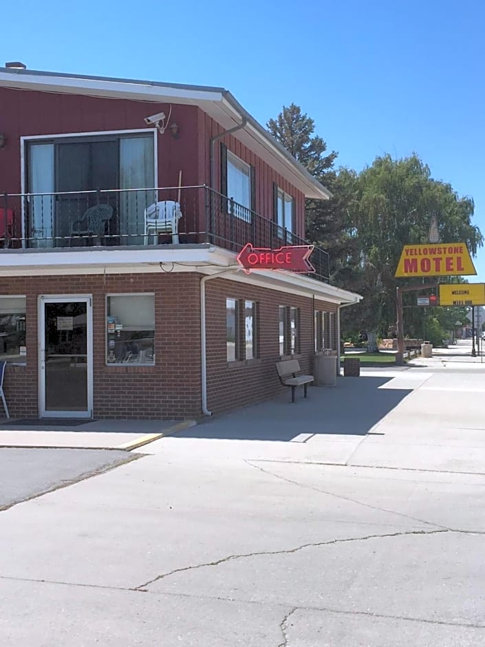 Yellowstone Motel