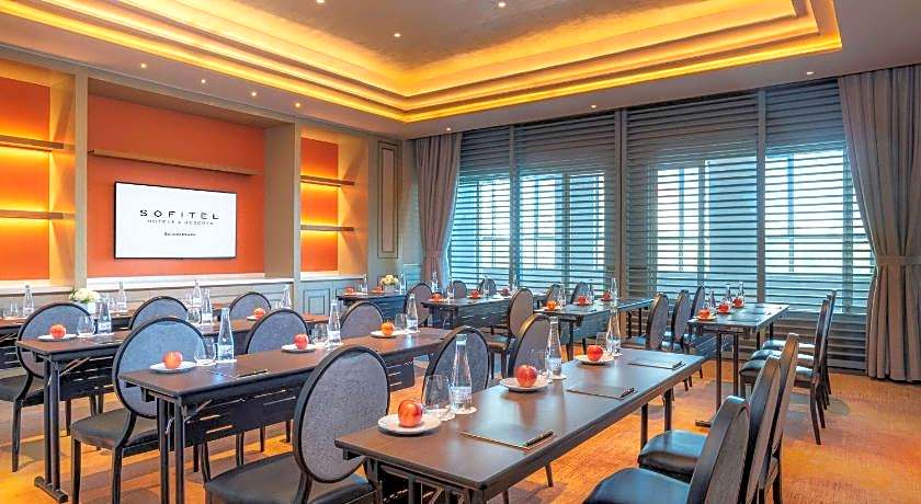 Sofitel Saigon Plaza Hotel