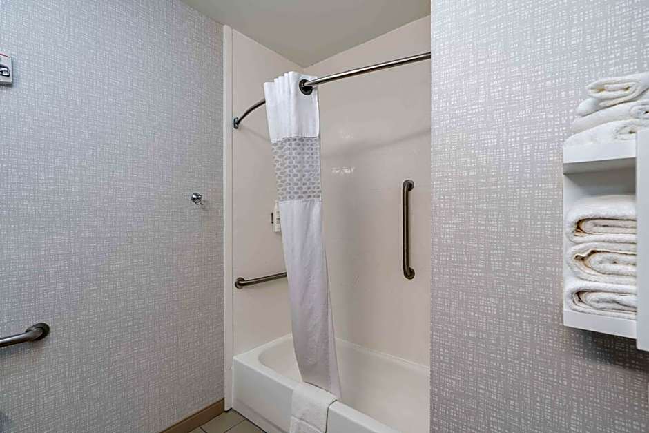 Hampton Inn By Hilton Bloomington West