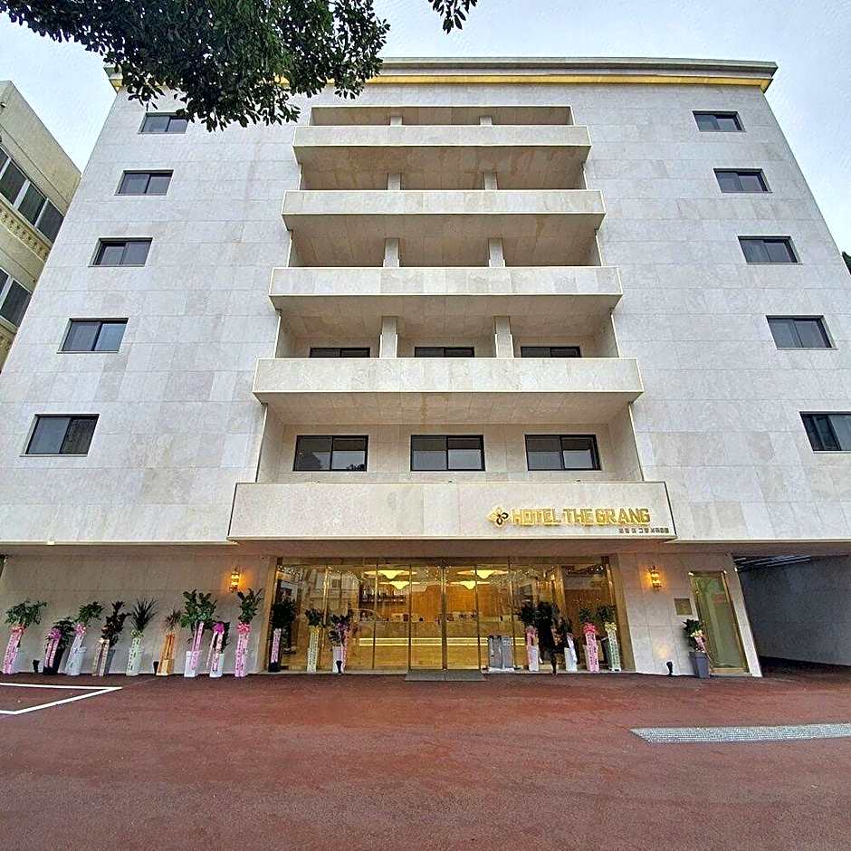 Hotel The Grang Seogwipo
