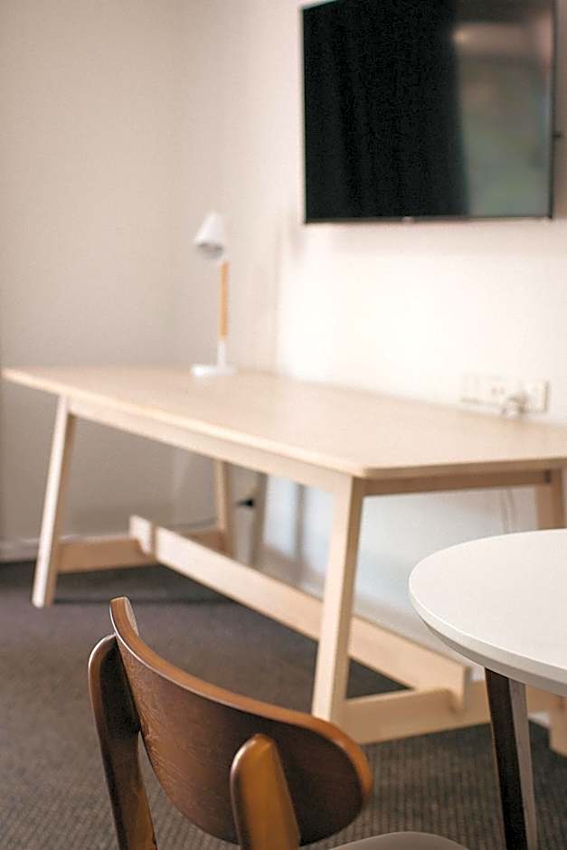 Quality Suites Banksia Gardens WA