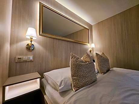 Deluxe Double Room with Welcome Drink