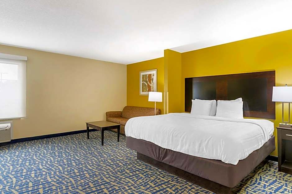 Best Western Plus Brunswick Inn & Suites
