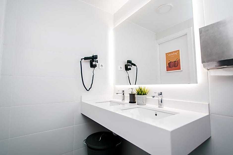 360 Hostel Barcelona Arts&Culture