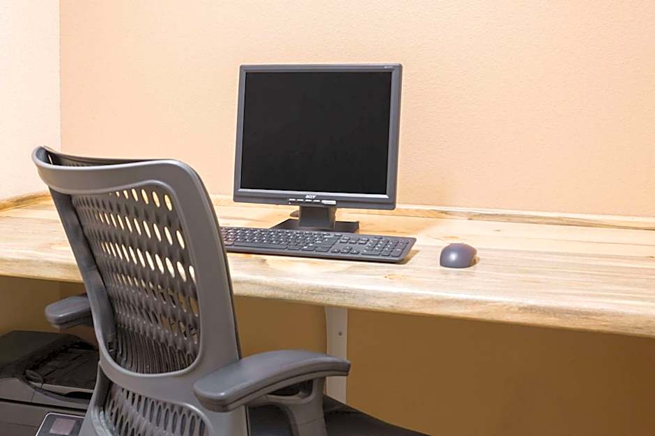 Super 8 by Wyndham Wheatland Wyoming