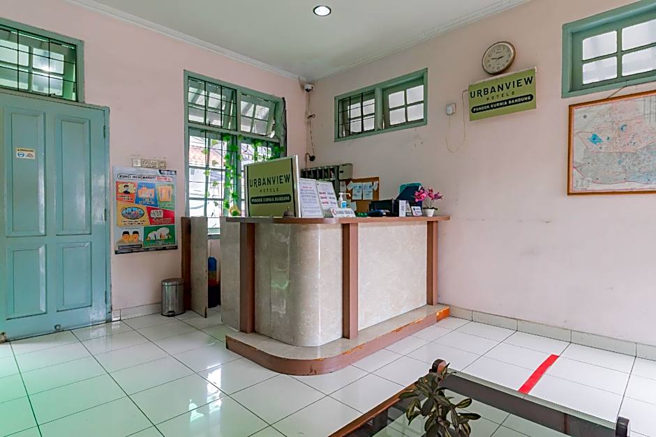 RedDoorz @ Hotel Pondok Kurnia near Buah Batu Bandung