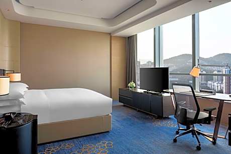 King Room - Mobility Accessible