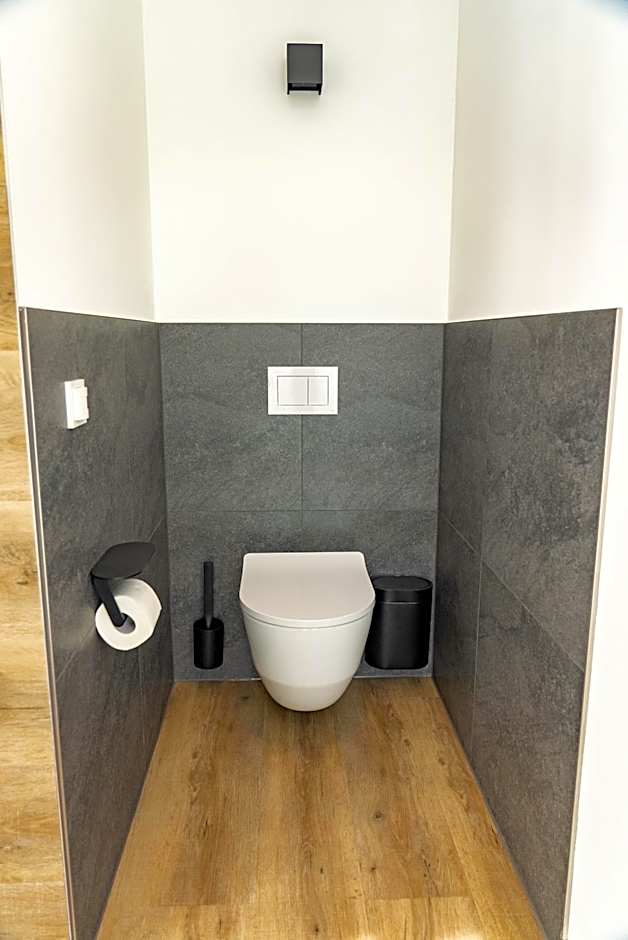 Glashaus mit 3 Gästezimmer