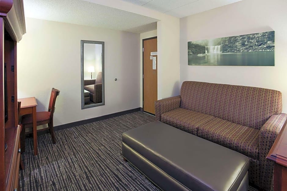 AmericInn by Wyndham Alexandria