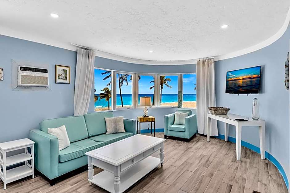 Walkabout 8 Tower Suite with Panoramic Ocean Views