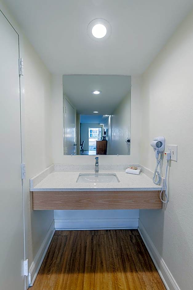 Dunes Inn & Suites - Tybee Island