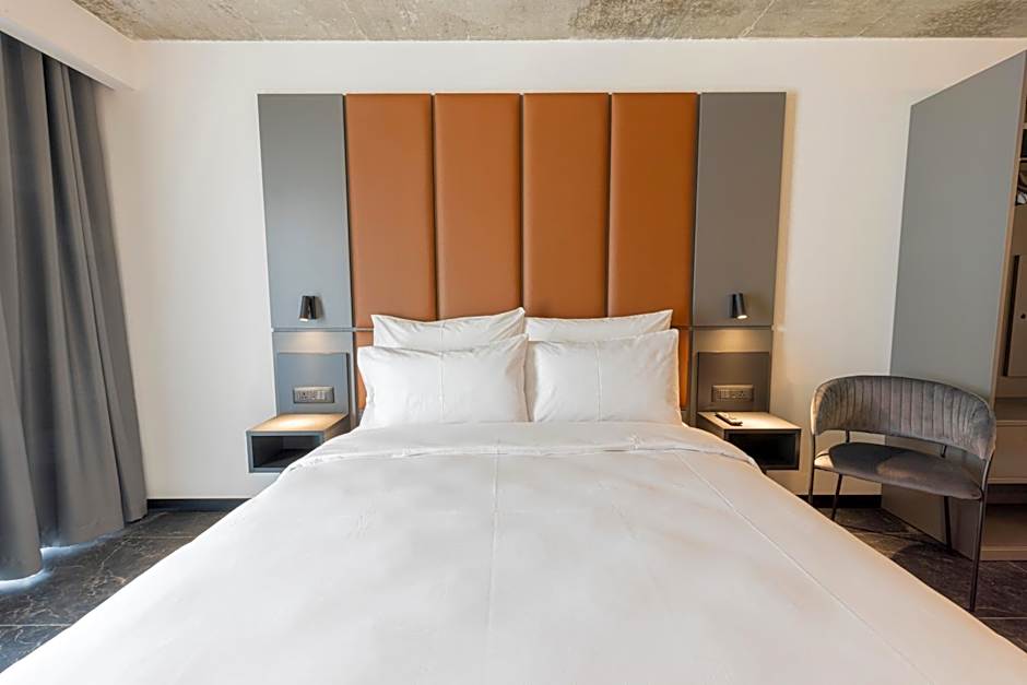 The Londoner Hotel St. Julian's