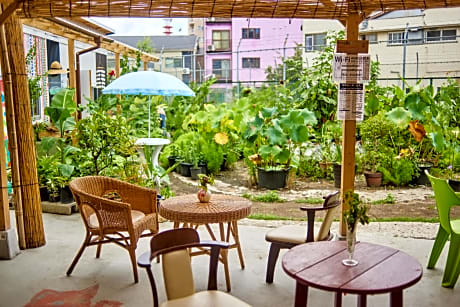Kamagasaki University of the Arts Cafe Garden Guest House aka KAMAGEI