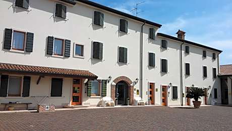 Relais Corte Pontigliardo