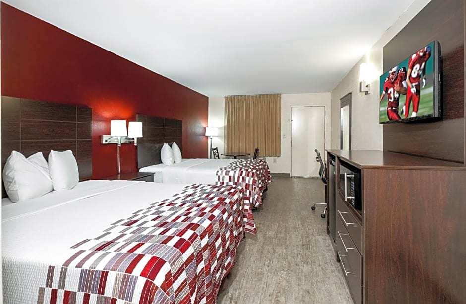 Red Roof Inn Bakersfield