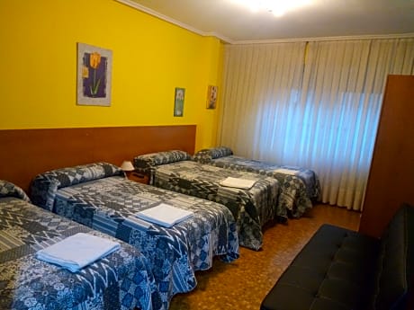 Pensión Cinco Villas