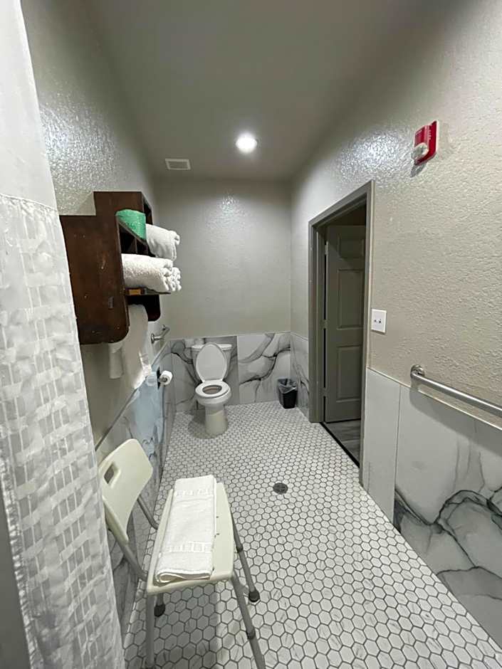 Days Inn by Wyndham Dickinson TX