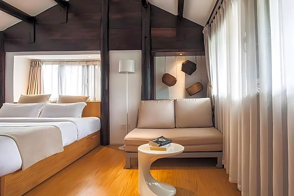 The Bivou Lijiang Hotel