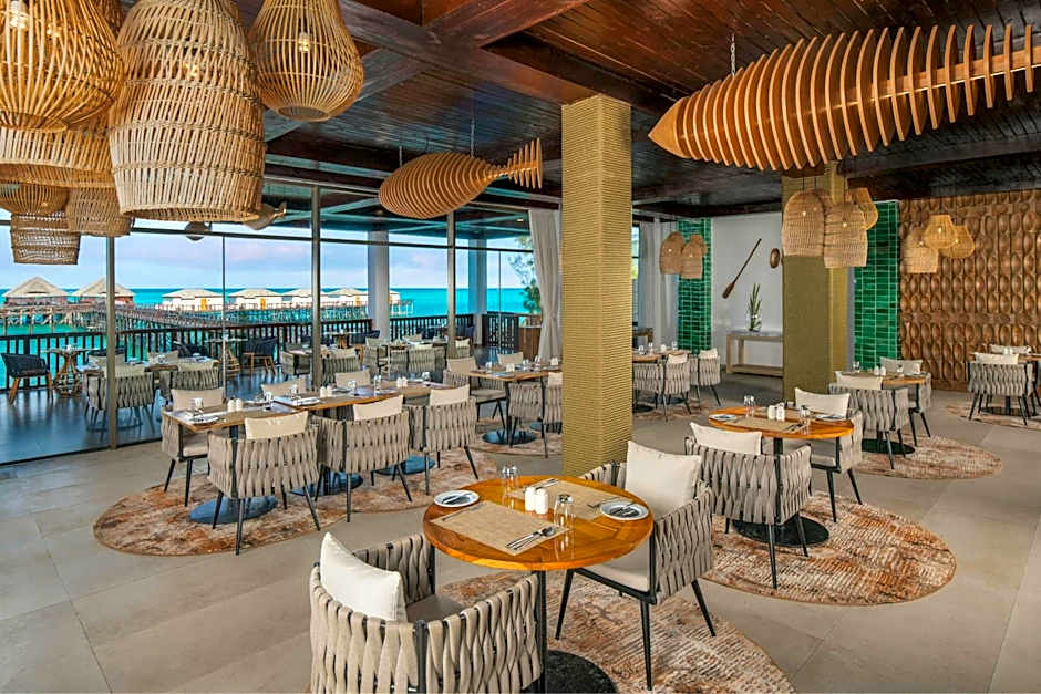 Le Mersenne Zanzibar, Autograph Collection