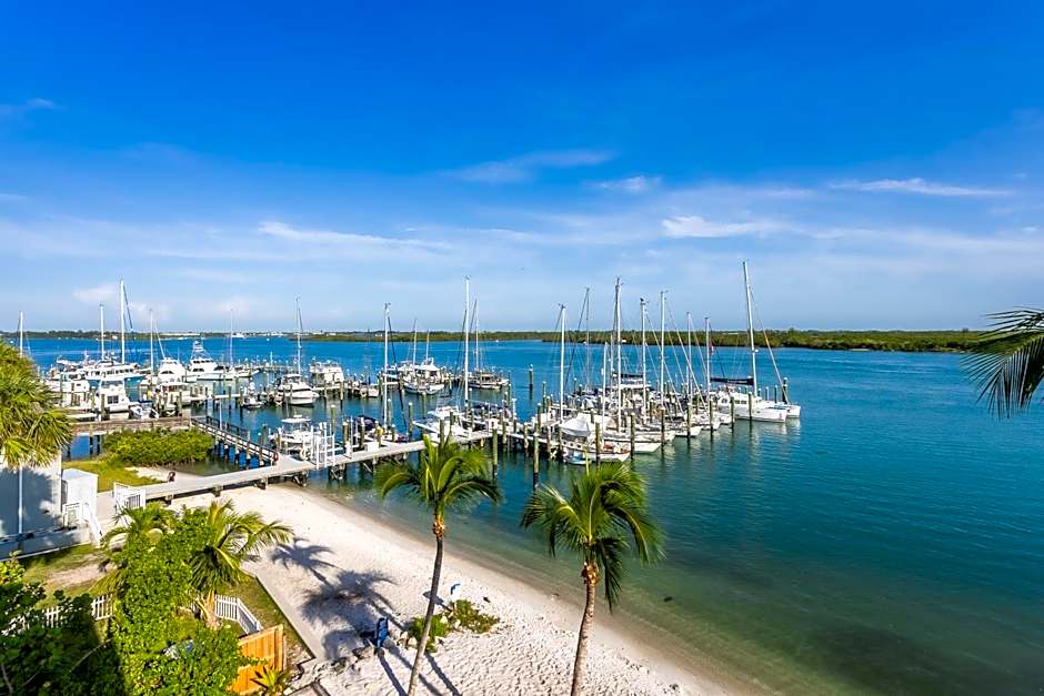 Hutchinson Island Hotel and Suites