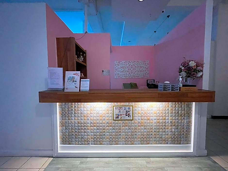 OYO 75486 Anna Residence Jomtien