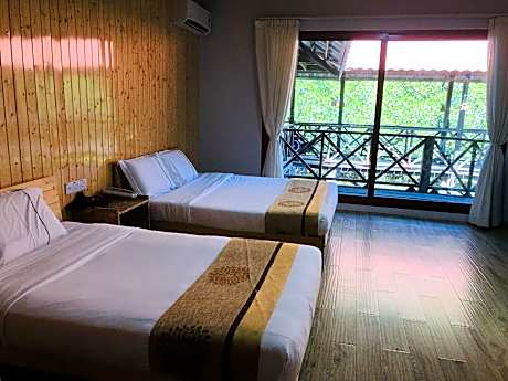 Family Room (2 Beds)