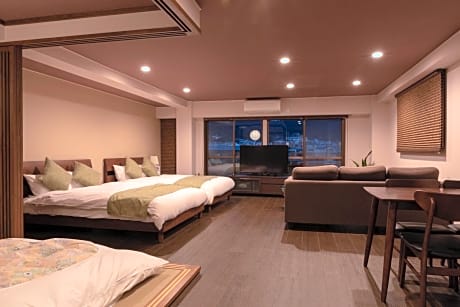 Deluxe Apartment with River View