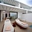 Muse οf Mykonos Luxury Suites