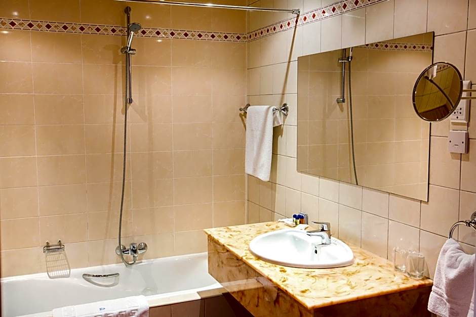 Готель Дніпро Dnipro Hotel