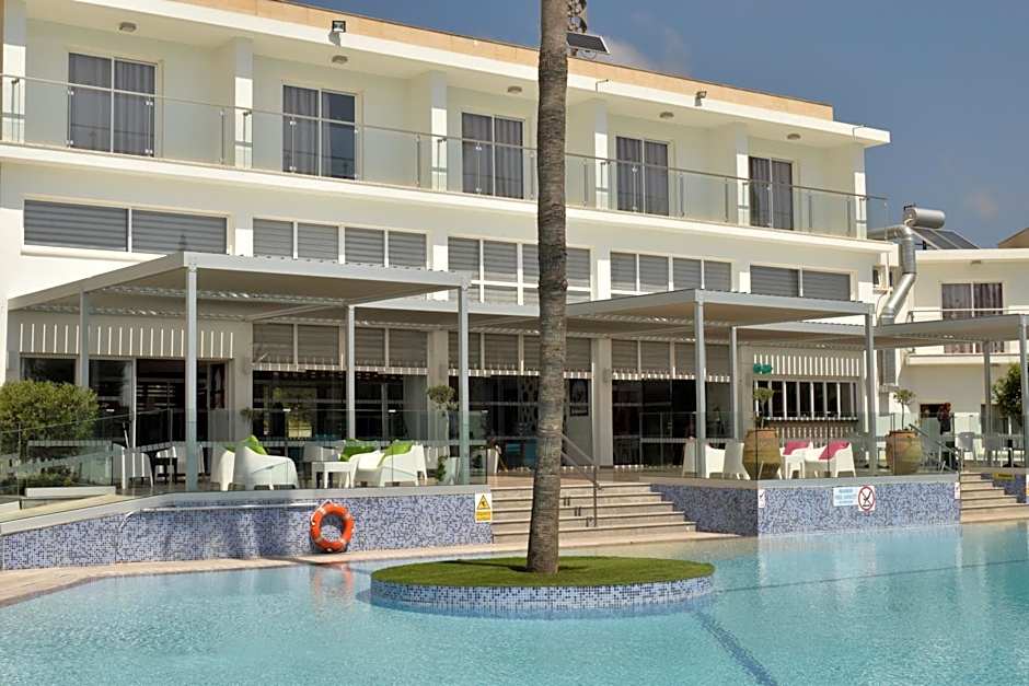 Fedrania Gardens Hotel