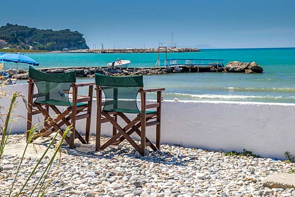 Angela Beach Hotel & Apts