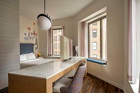 Centric Suite - High Floor