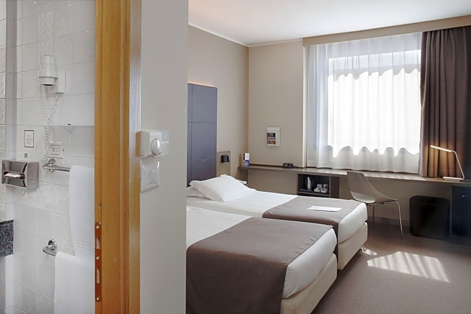 City Hotel & Suites Foligno