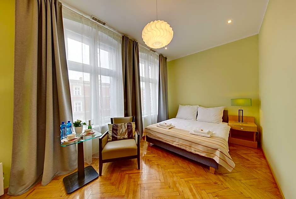 Jagiellonska 3 ApartHotel - Duze przestronne pokoje, centrum miasta, szybkie WiFi