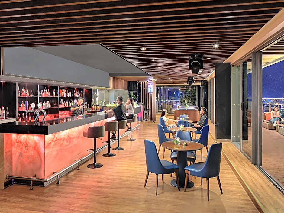 Novotel Saigon Centre Hotel