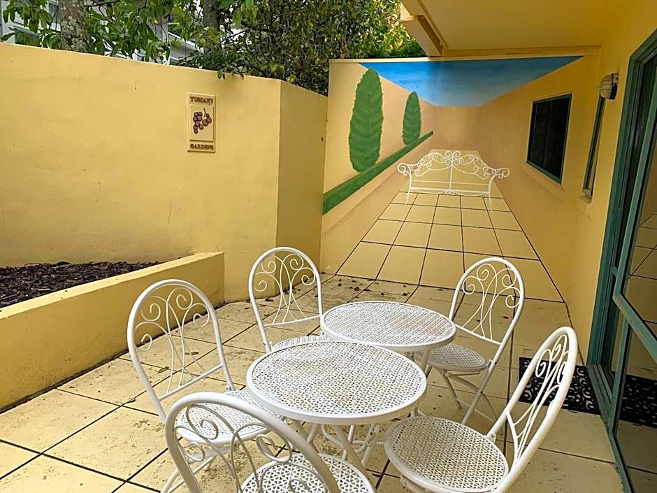 Tuscany Gardens Motor Lodge