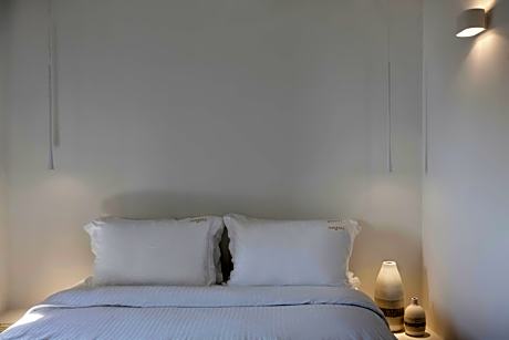 Master Suite Sea View with Heated Pool