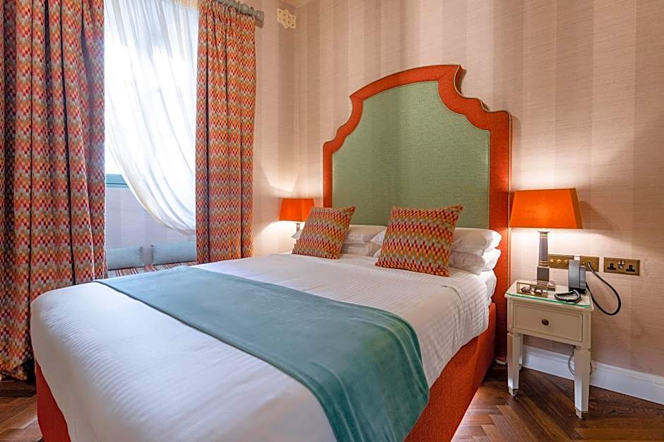 Photo 1 of 8 of Suite, City View
