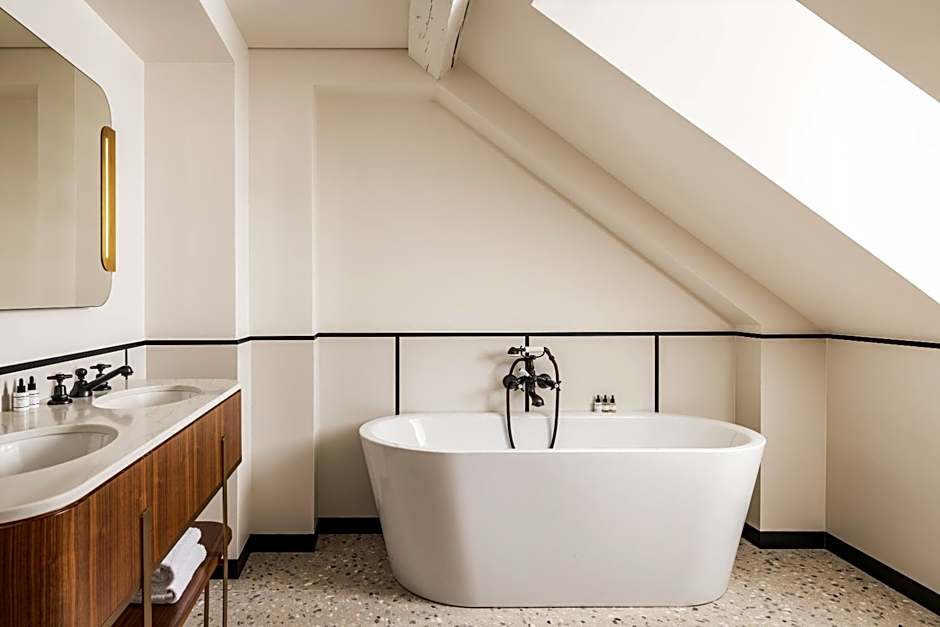 Pavillon Faubourg Saint-Germain & Spa